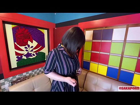 ❤️ Una maca japonesa de grans tetes es masturba amb joguines sexuals i té un orgasme. Ella parla en una entrevista de la seva putada experiència. Tetes enormes i cony pelut gemegant fort. Osakaporn ☑ Porno a nosaltres ❌️❤